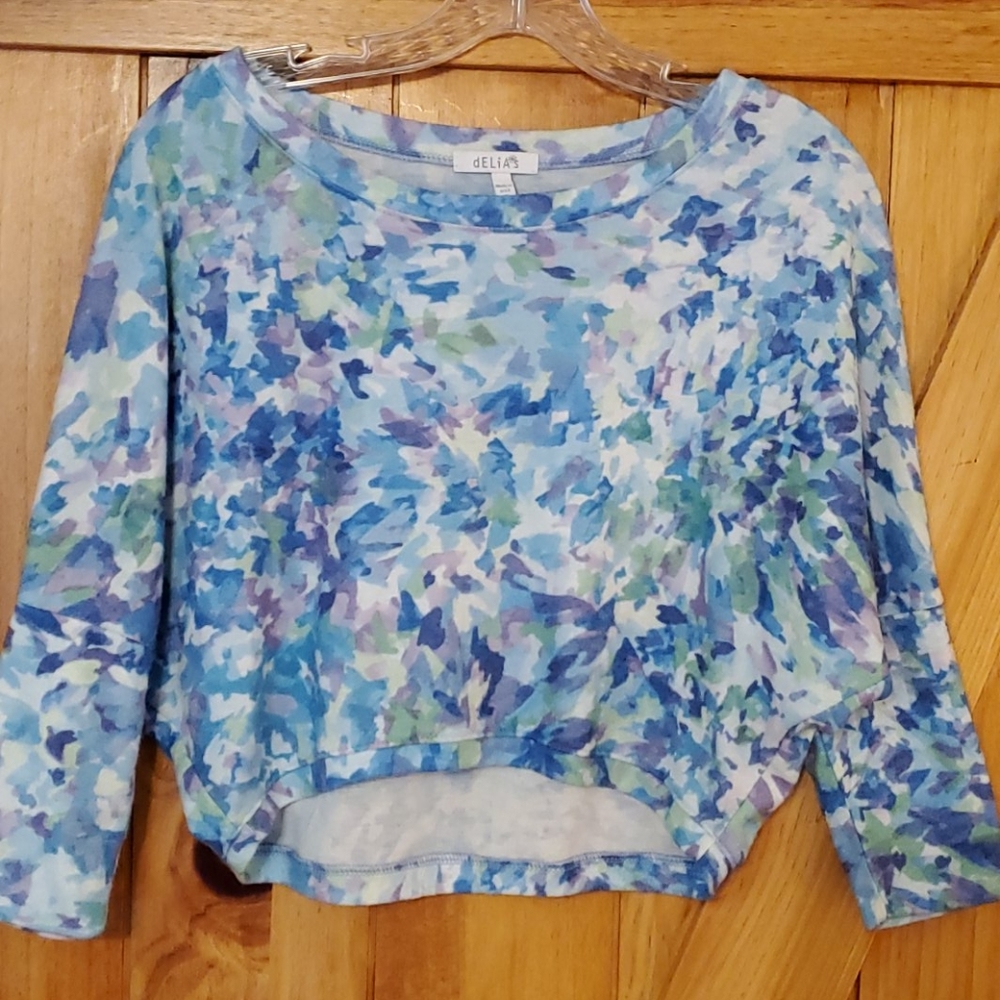dELiA*s Crop top!